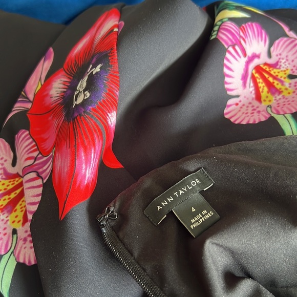 Ann Taylor bow back floral midi dress size 4 great condition - Picture 8 of 8